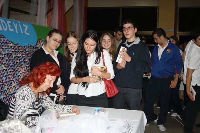 NAZLI ERAY’LA BİRLİKTE BÜYÜLÜ BİR GÜN