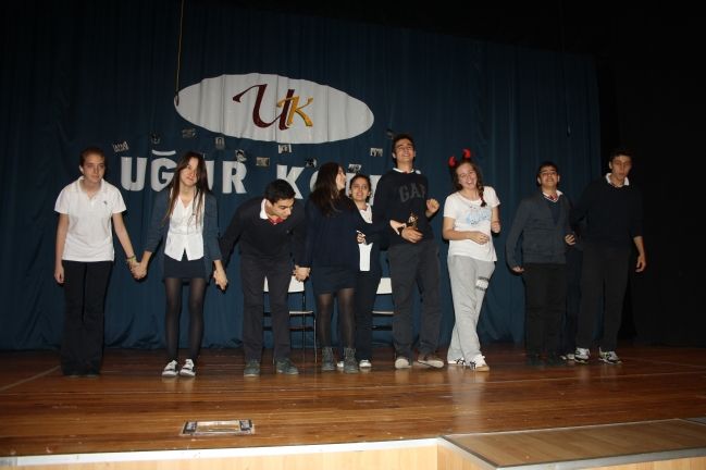 TİYATRO OYUNU OYUNCU SEÇMELERİNE KATILAN ÖĞRENCİLERİMİZE TEŞEKKÜR EDERİZ.