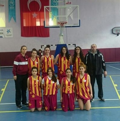 Liseli Genç Kızlar Basketbol Takımımız İlçe Şampiyonu !