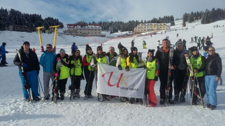 Lise'li Gençler Uludağ Kayak Kampında