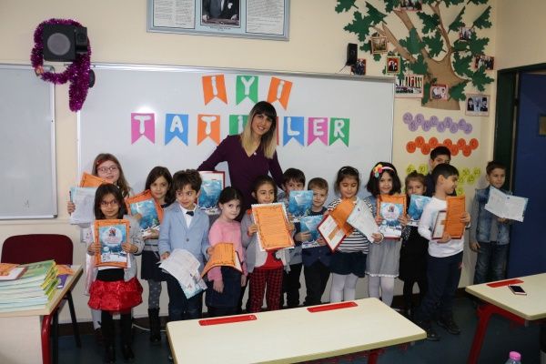 Uğurlu Öğrenciler Karnelerini Aldı