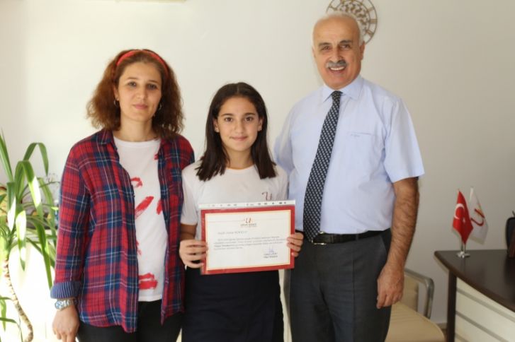 Cumhuriyet Konulu Slogan Yarışmasını 7/A Sınıfı Öğrencimiz Zeynep Ağaoğlu Kazandı