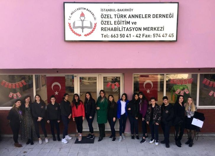 Uğurlu Eller Türk Anneler Derneği Rehabilitasyon Merkezi’ndeydi