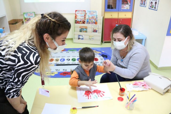 Anne Çocuk Okulu Başladı